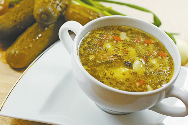 Vegetariskt gurka soppa
