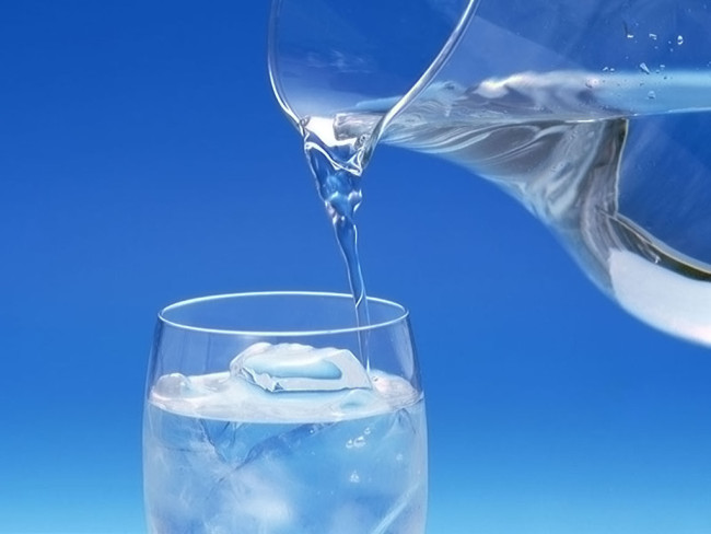 Питие - по-чиста-сурова вода1