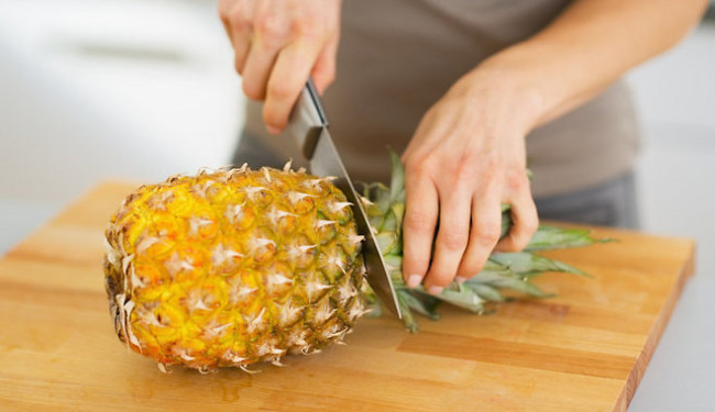 ananass-pineapple-44299453