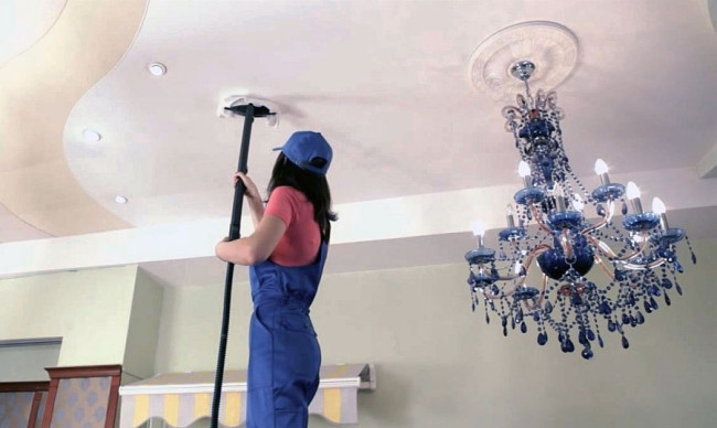 Cum-spălarea plafonului