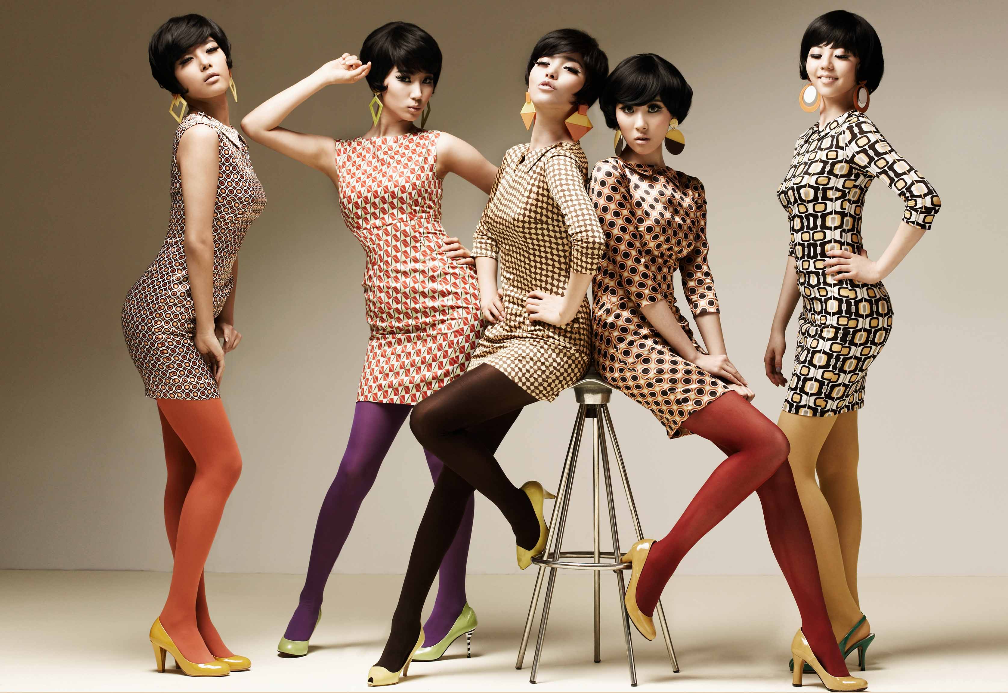 Направления 80 х. Wonder girls сейчас 2023. Мода 60-х годов. Ретро стиль в одежде. Мода 80-х.
