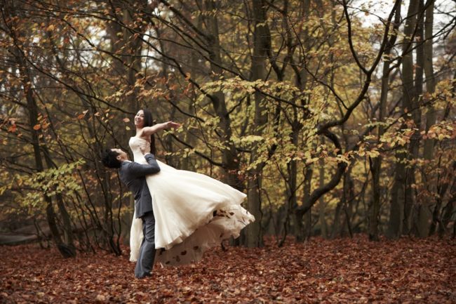 12-Φθινόπωρο-εμπνευσμένο-Γάμος-πυροβολούν-Wellies-Dress-Dress