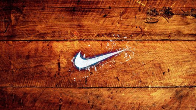 brands_nike_on_wood_046160_