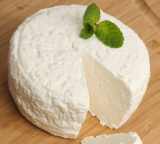 How to make homemade goat milk cheese. Recipes for cooking goat milk cheese step by step with photos at home