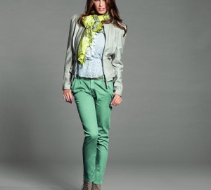 Moderan ženske hlače. Što nositi zelene hlače