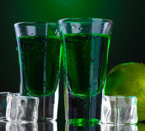 Cum să bei în mod corespunzător Absinthe acasă - Metode. Cu ceea ce beau absent, este posibil să bei curat. Ce ai nevoie pentru a mușca Absinte