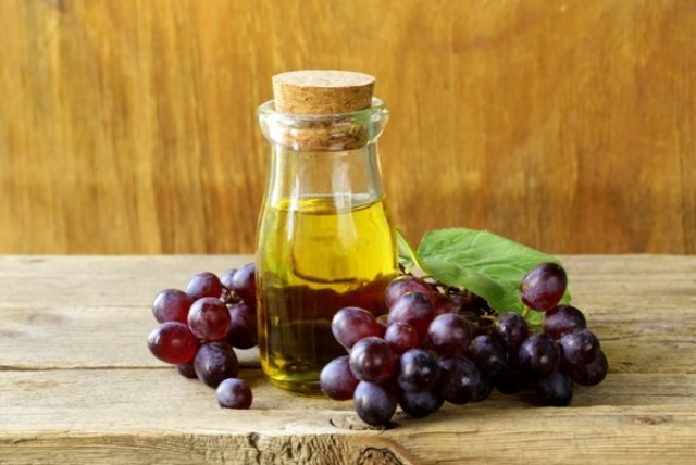 Grape oil. The use of grape oil