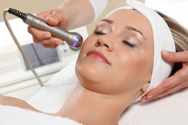 Výhody používania biorevitalizácie pre pokožku tváre