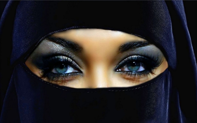 Kako napraviti arapsku šminka korak po korak. Arapski šminka za Karich, zelena, plava oka