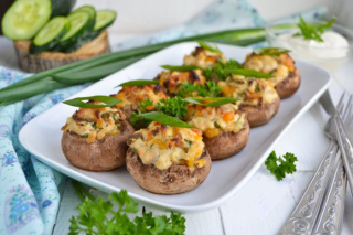 How to cook champignons stuffed in the oven. Step-by-step champignon recipes in the oven with the photo. Delicious champignons in the oven with cheese