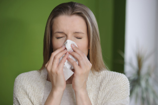 Green Snot u dospelých a detí - čo robiť. Príčiny zeleného Snot. Metódy liečby zeleného snot - lieky, inhalácie, ľudové nápravy