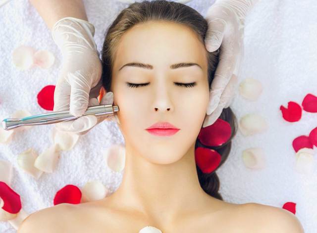 What is microdermabrasion - reviews, photos before and after. How does face microdermabrasion procedure