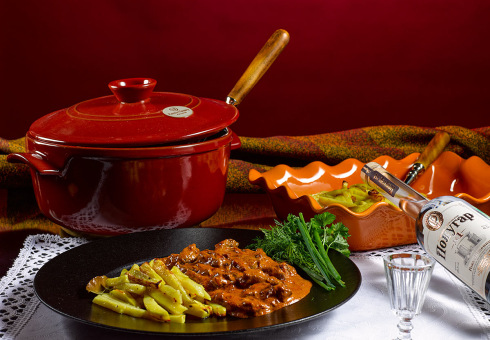 Como cozinhar frango, carne, fígado de porco de Stroganov. Receita para fígado clássico em Stroganovsky passo a passo com fotos. Fígado Stroganovsky em Multicooker