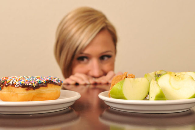 Kako izgubiti težinu za 1 dan bez dijeta. Mršavljenje za 1 dan s prehranom. Koliko god je to moguće izgubite težinu za 1 dan