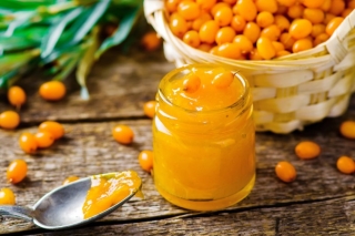 Sea Buckthorn Jam - ประโยชน์และอันตราย วิธีการปรุงอาหารติดขัดที่บ้าน สูตรของแยมจาก Sea Buckthorn ทีละขั้นตอนด้วยภาพถ่าย