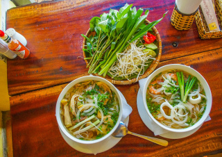 როგორ მოვამზადოთ Vietnamese FO Soup სახლში. ნაბიჯ-ნაბიჯ რეცეპტი ვიეტნამური სუპი pho ფოტო