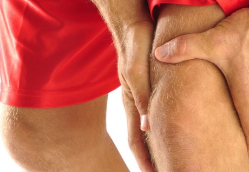 Kort sagt knä crunch. Vad ska man göra om knäna krossar och skadar. Krossa knän när böjning - hur man behandlar