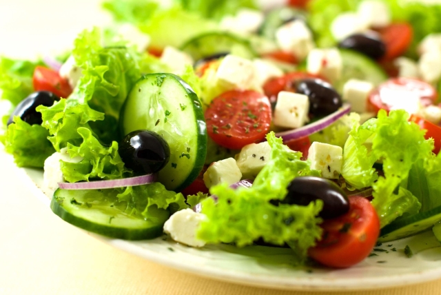 Salate de primăvară simplă și gustoase - rețete