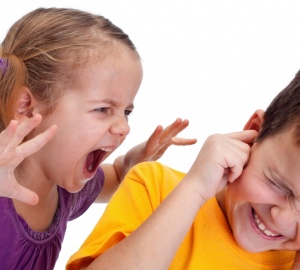 Orsaker till barns aggression och dess konsekvenser. Hur man hanterar barns aggressionsföräldrar. Korrigering av barns aggression